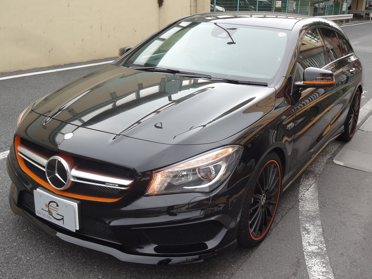 メルセデスベンツ ａｍｇ ｃｌａ４５のメッキパーツ テールレンズをブラックアウトカスタム致しました 東京都世田谷区ge3y S株式会社 ジェミーズ 新車 中古車 カスタムならお任せください