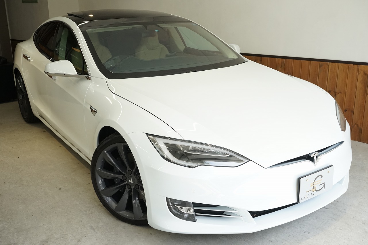 ☆入庫情報☆2016年 テスラ Model S 90D ワンオーナー 後期型