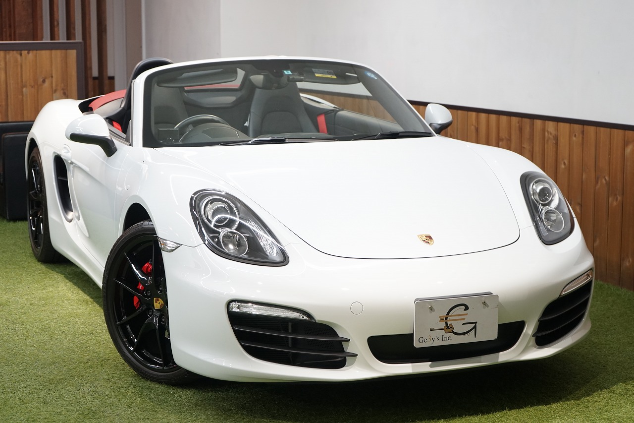 入庫情報 16年 ポルシェ ボクスターs Porsche Boxster S Naエンジン最後のボクスター 人気の白 赤エクステリア 自然吸気エンジンのナチュラルなフィーリングを楽しめるオープンカーが入庫致しました 東京都世田谷区ge3y S株式会社 ジェミーズ 新車