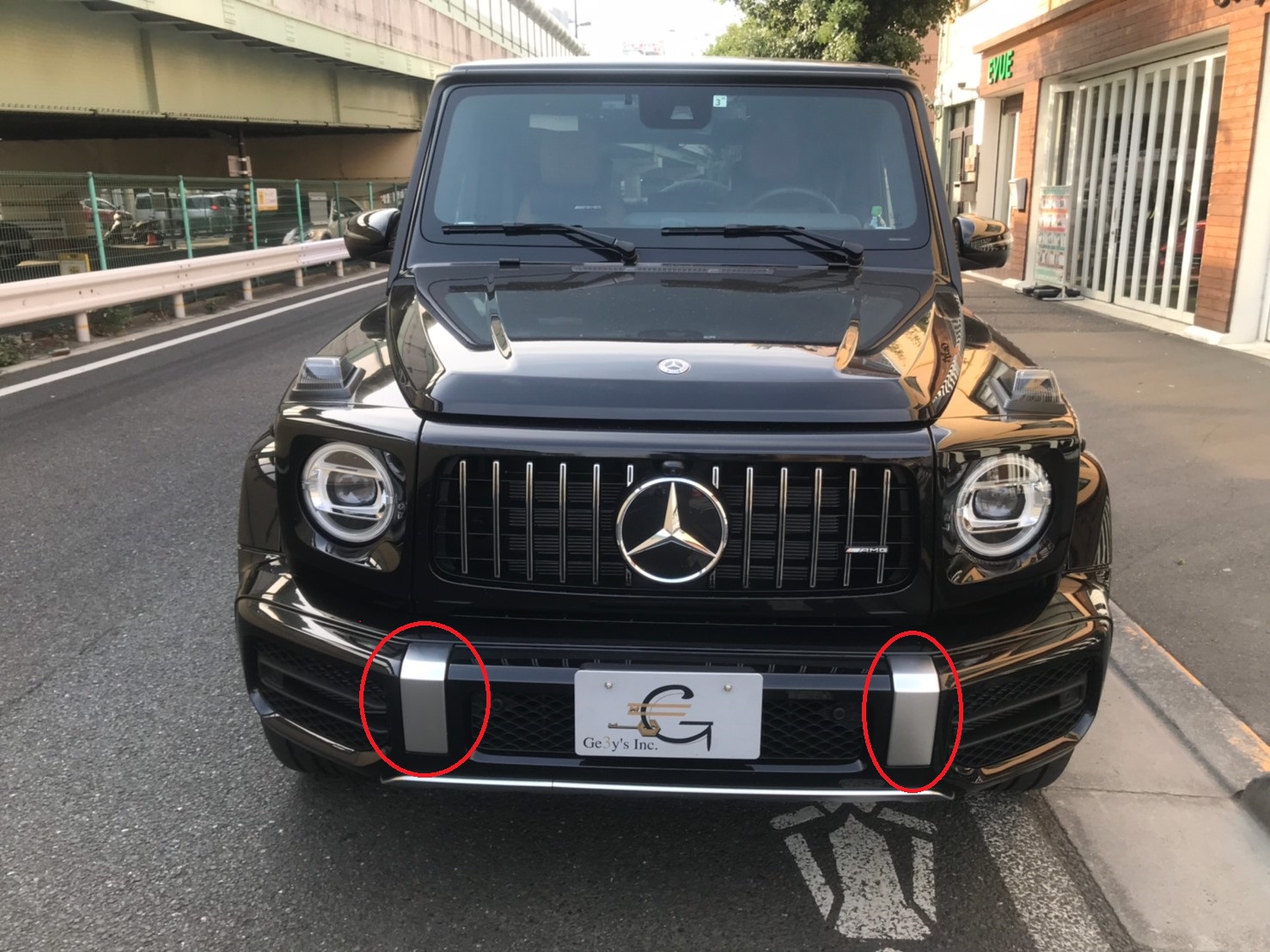 メルセデスベンツ ａｍｇ ｇ６３にラッピングカスタムを致しました 東京都世田谷区ge3y S株式会社 ジェミーズ 新車 中古車 カスタムならお任せください