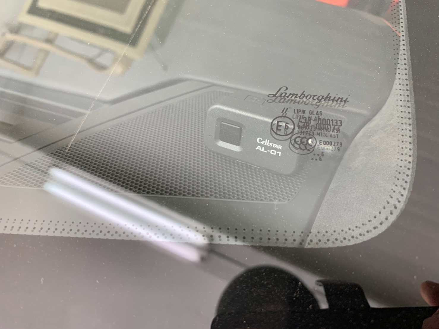 ランボルギーニ アヴェンタドールにセルスター製レーザー受信機（ＡＬ－０１）を取付け致しました！！ |  東京都世田谷区Ge3y's株式会社（ジェミーズ）、新車、中古車 、カスタムならお任せください。