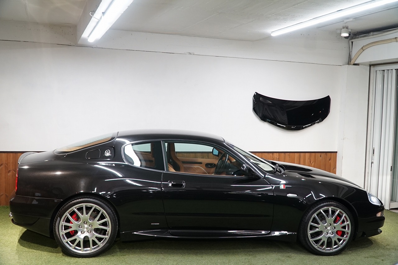 最安値・ドライフォージドカーボン製Maseratiマセラティレヴァンテ全モデル対応カスタムダクトボンネット 外装、エアロ 