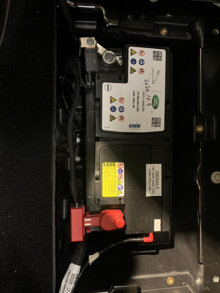 レンジローバー ヴォーグのバッテリーを交換しました！！ 東京都世田谷区Ge3y's株式会社（ジェミーズ）、新車、中古車 、カスタムならお